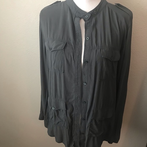 Cute flowy top. Gray/ green  Rubbish size L - Picture 2 of 7